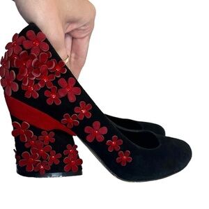 Vintage Stella Jewel Black Suede Red Floral Appliqué Chunky Artsy Boho Heels 8